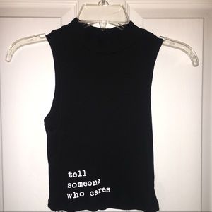 Black tank top crop top🖤